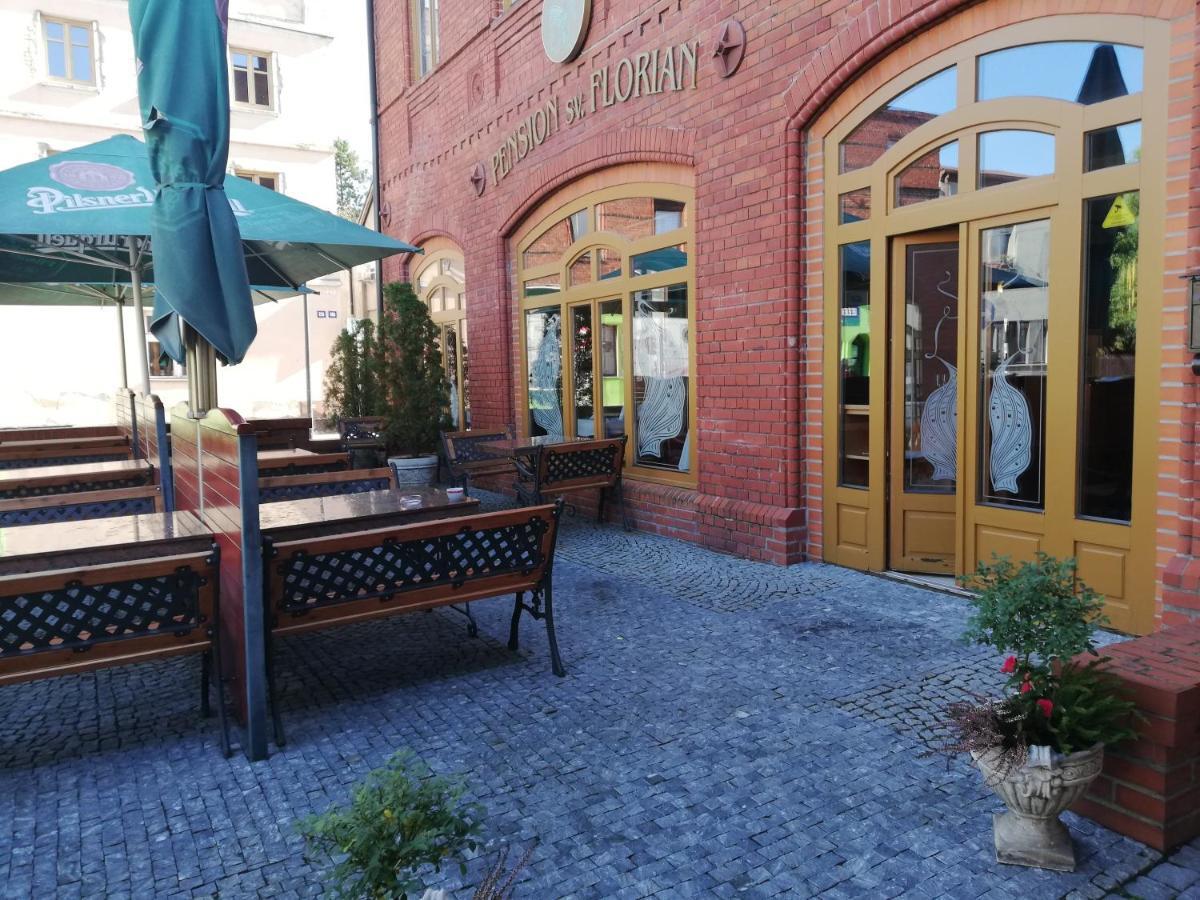 Hlučín Pension Sv. Florian מראה חיצוני תמונה