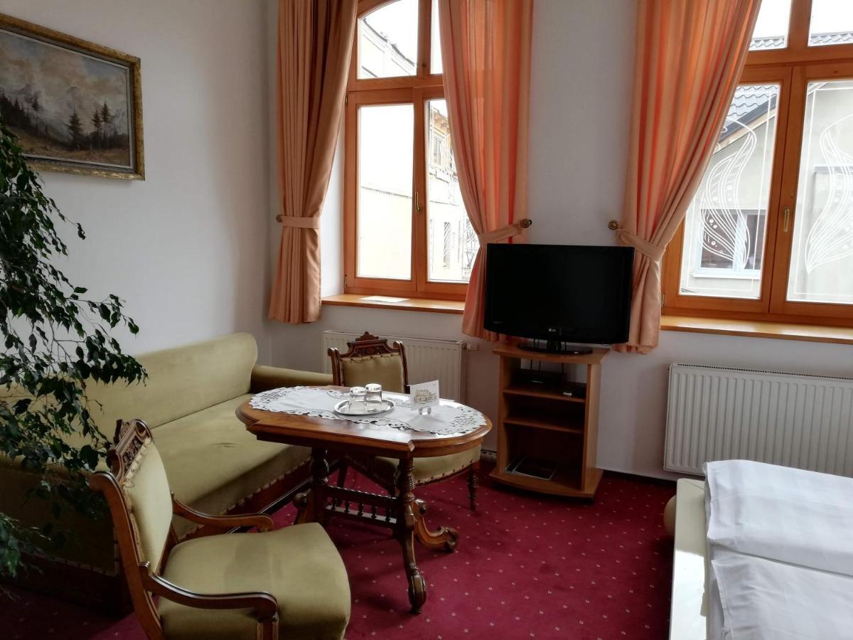 Hlučín Pension Sv. Florian מראה חיצוני תמונה